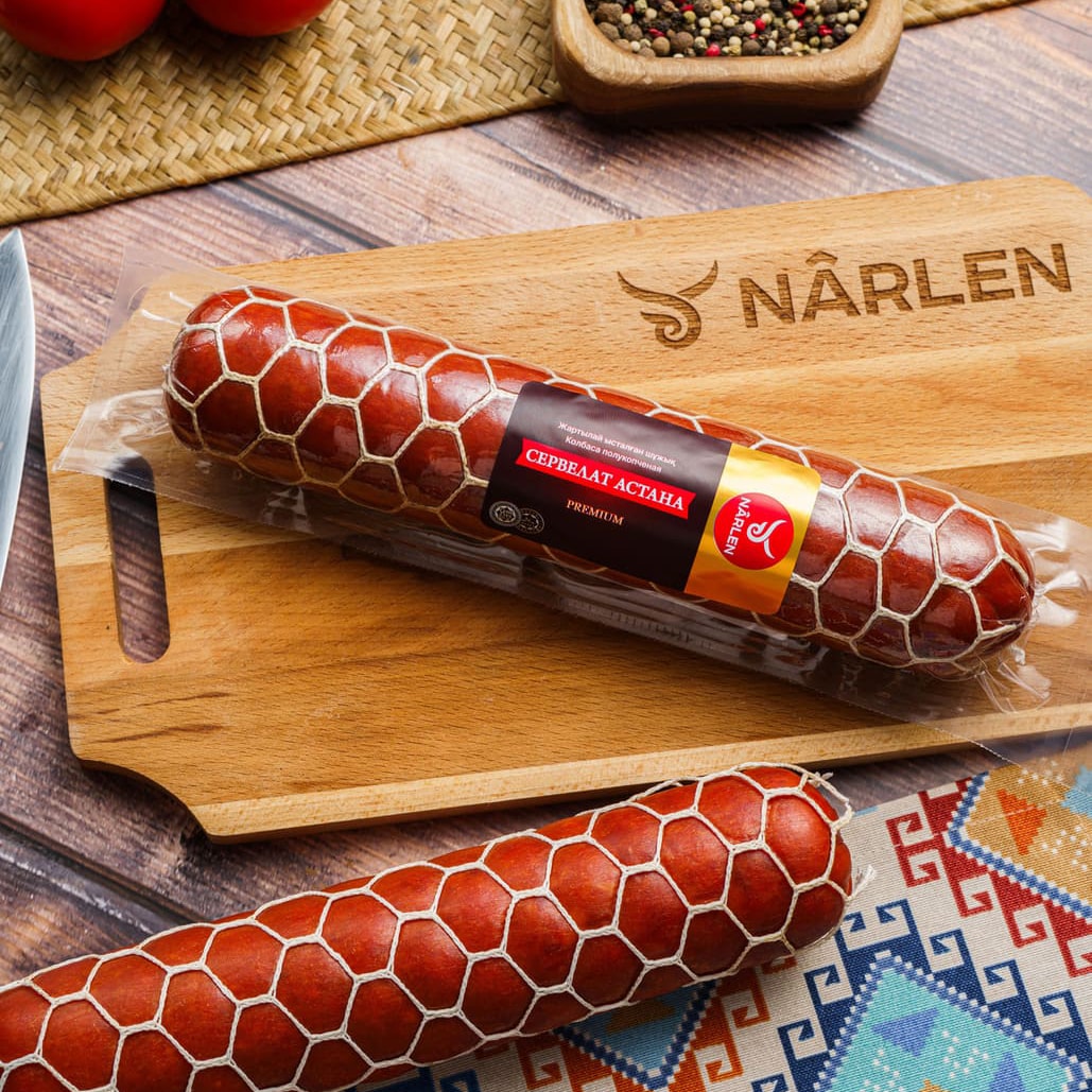 Колбаса полукопченая Сервелат Астана, ~700 гр.