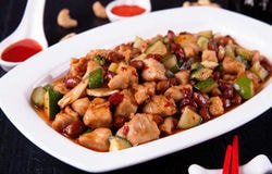 Курица острая с арахисом 250 г.