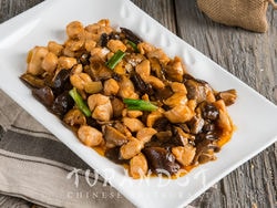 КУРИЦА С ГРИБАМИ 250 г.